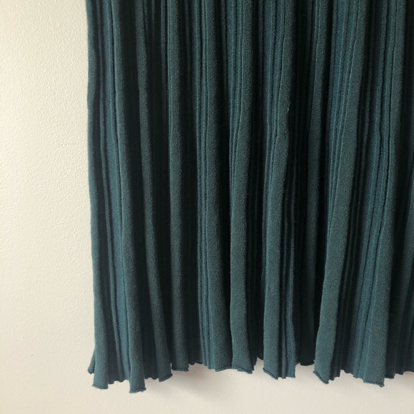 Cooperative Grace Swingy Sweater Dress Dark Green - Picture 5 of 8